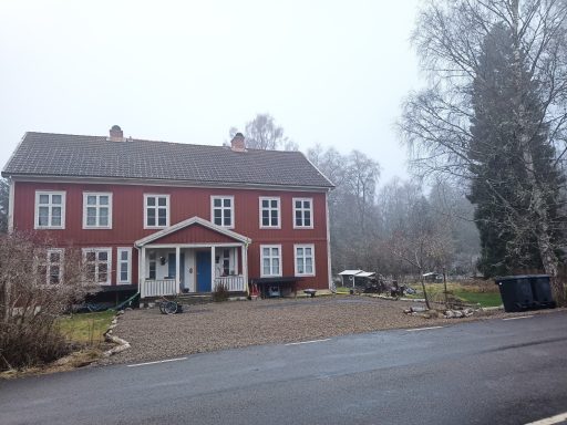 Bau von Einfahrt/ Parkplatz in November 2025