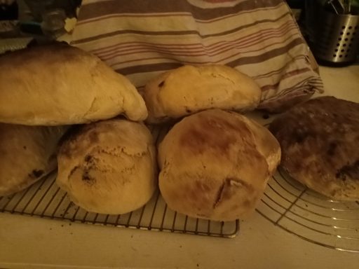 Brot aus dem Holz-Backofen