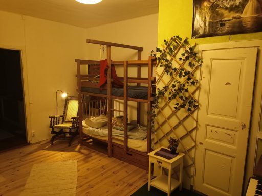 Schlafzimmer 4 im OG ("Dschungelzimmer")